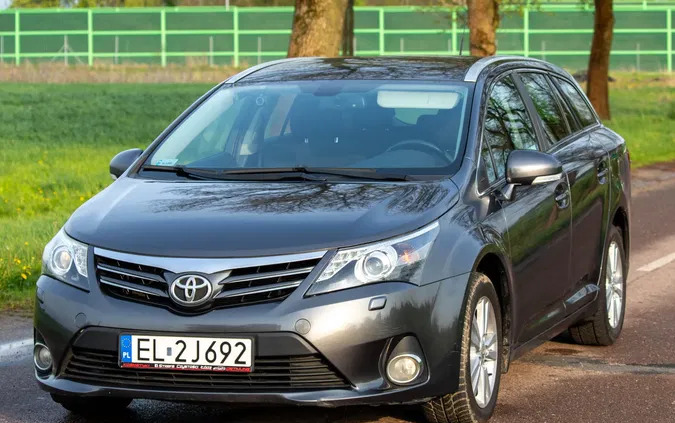 Toyota Avensis cena 32000 przebieg: 171000, rok produkcji 2012 z Łódź małe 137